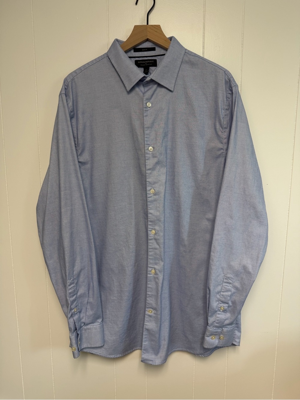 Banana Republic Men’s button down dress shirt